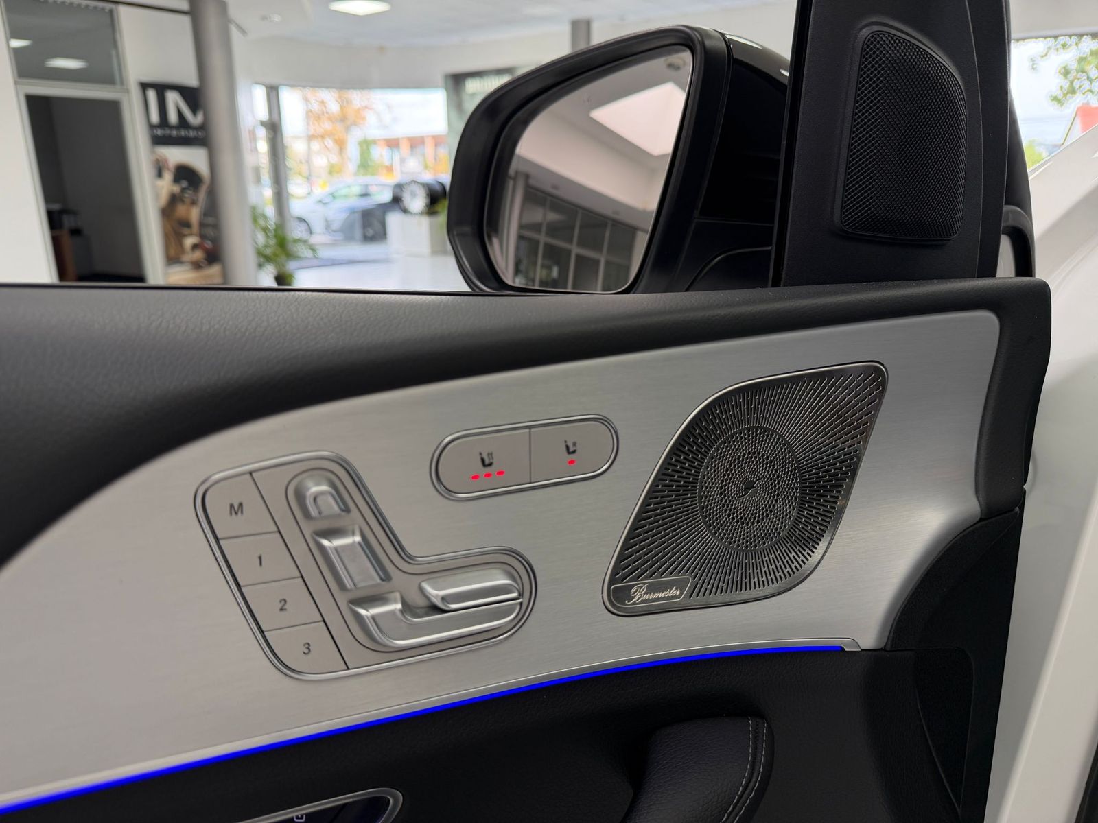Mercedes-Benz GLE 450 2023 г. Белый, пробег 44954 км