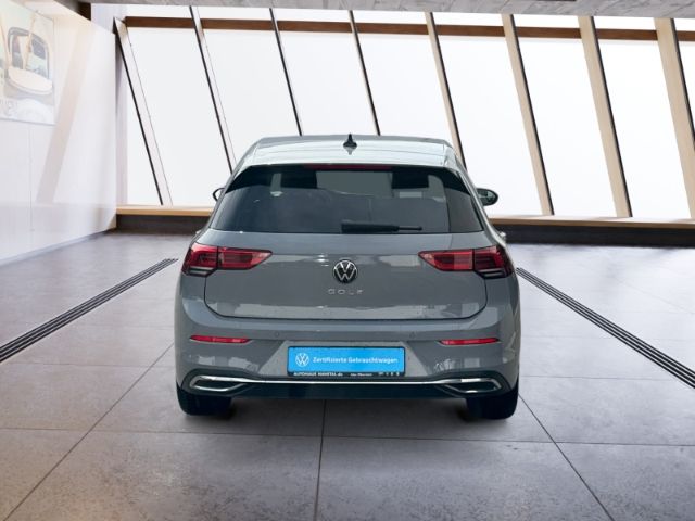 Volkswagen Golf 2023 г. Серый, пробег 37657 км