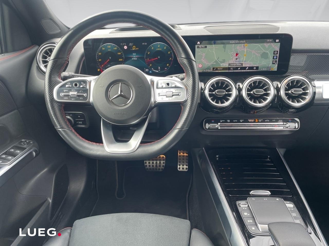 Mercedes-Benz GLB 200 2022 г. Чёрный, пробег 41823 км