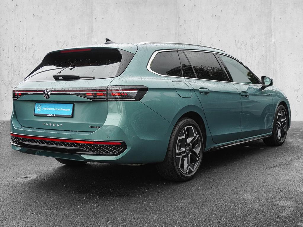 Volkswagen Passat 2025 г. Зелёный, пробег 10230 км