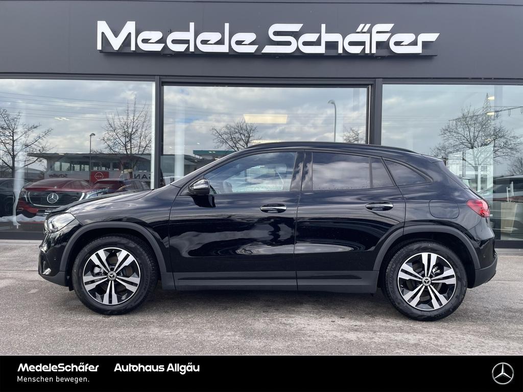 Mercedes-Benz GLA 200 2026 г. Чёрный, пробег 9000 км