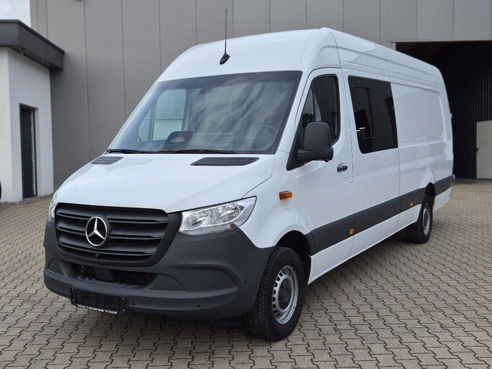 Mercedes-Benz SPRINTER 2024 г. Белый, пробег 40895 км