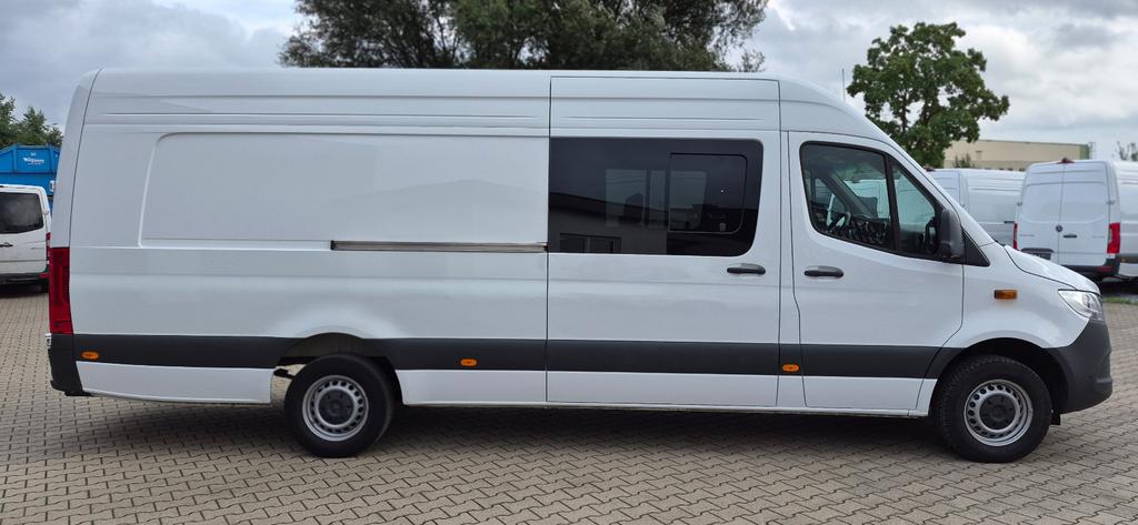 Mercedes-Benz SPRINTER 2024 г. Белый, пробег 40895 км