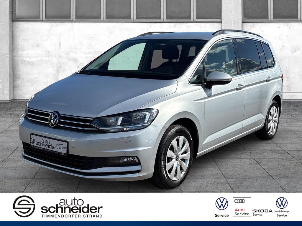 Volkswagen Touran 2022 г. Серебристый, пробег 53900 км