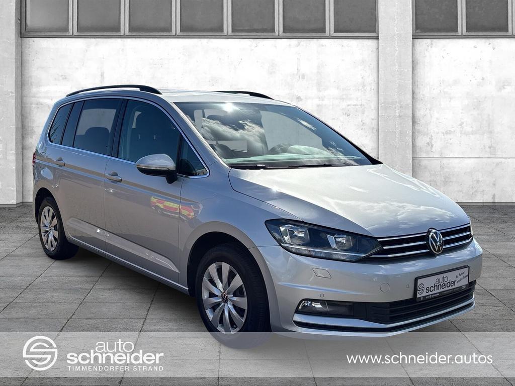 Volkswagen Touran 2022 г. Серебристый, пробег 53900 км