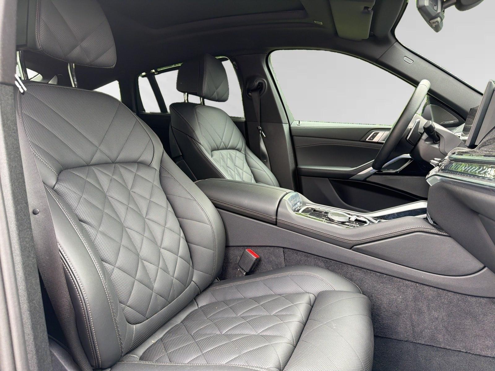 BMW X6 2025 г. Чёрный, пробег 24990 км