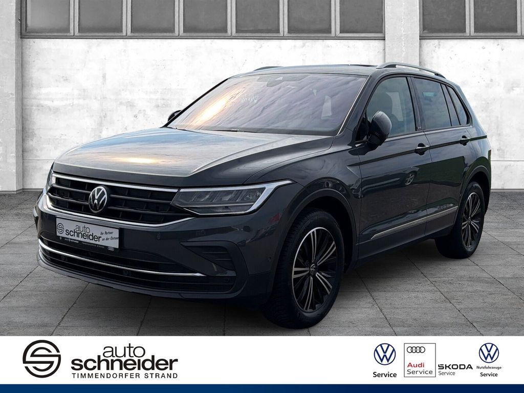 Volkswagen Tiguan 2022 г. Серый, пробег 56350 км