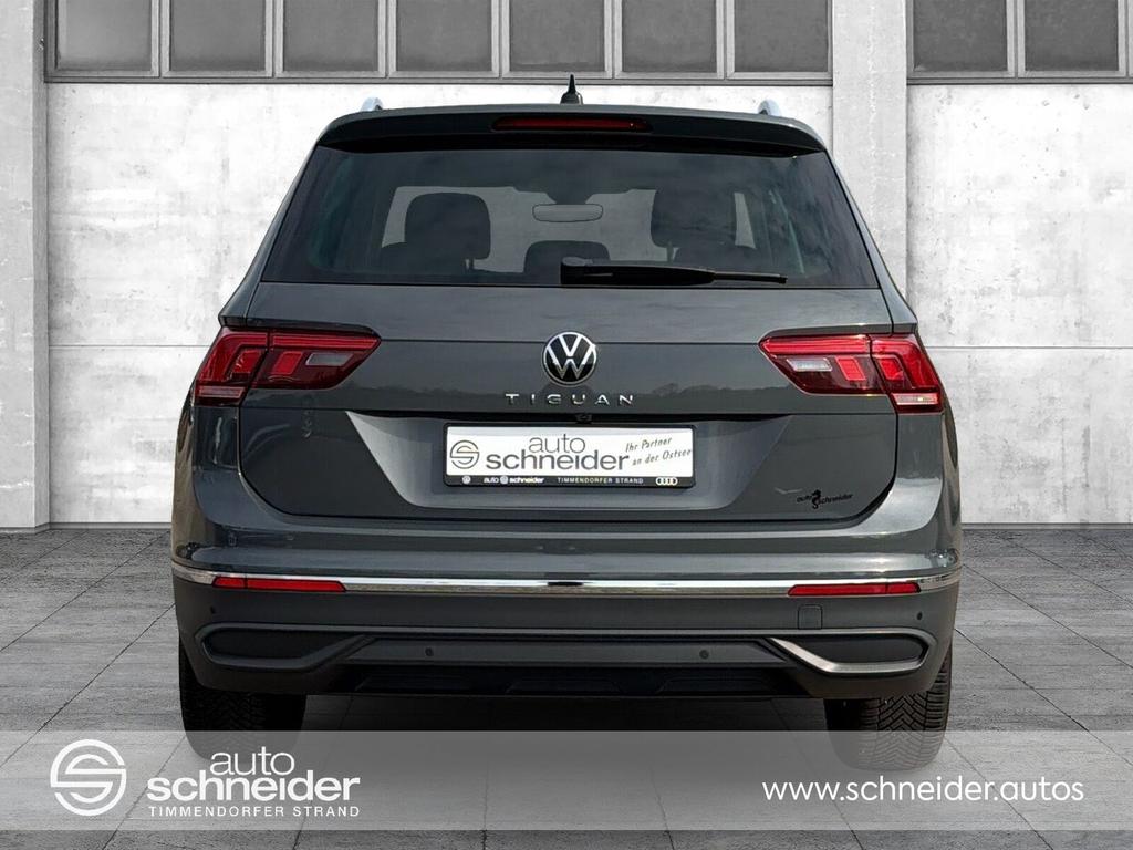 Volkswagen Tiguan 2022 г. Серый, пробег 56350 км