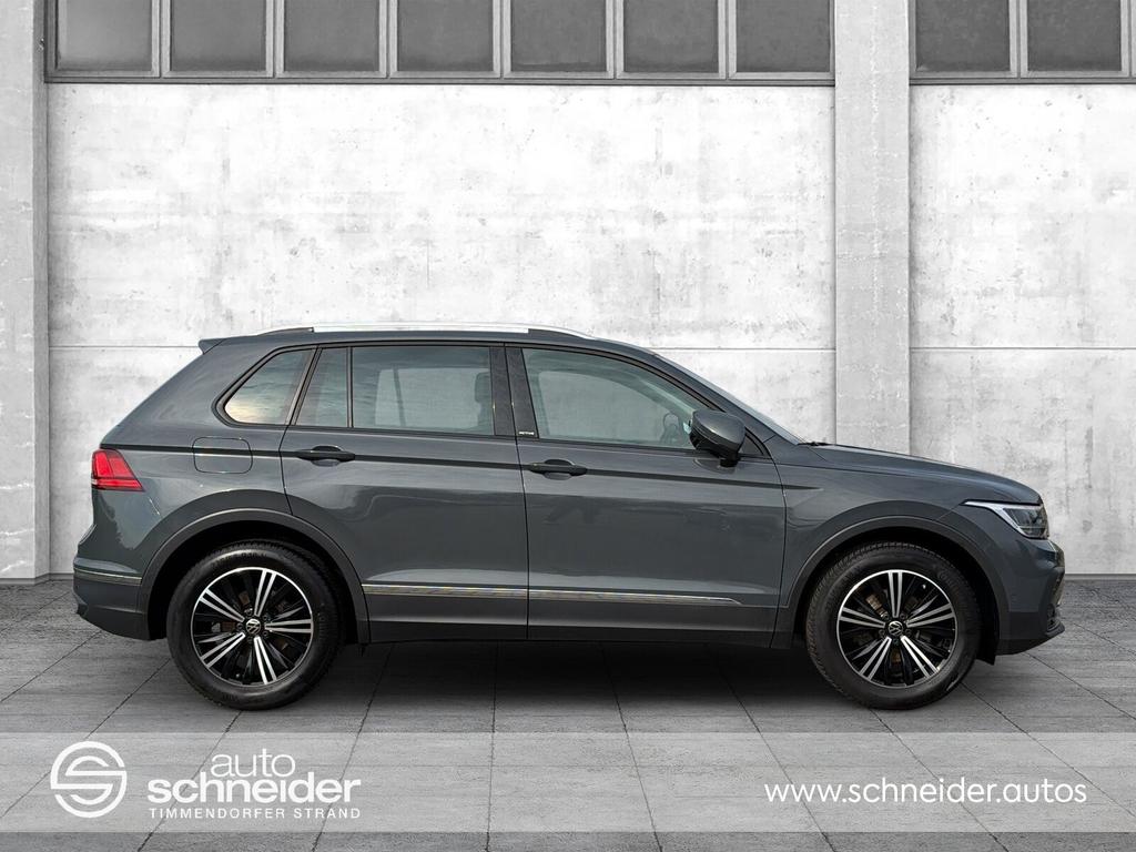 Volkswagen Tiguan 2022 г. Серый, пробег 56350 км