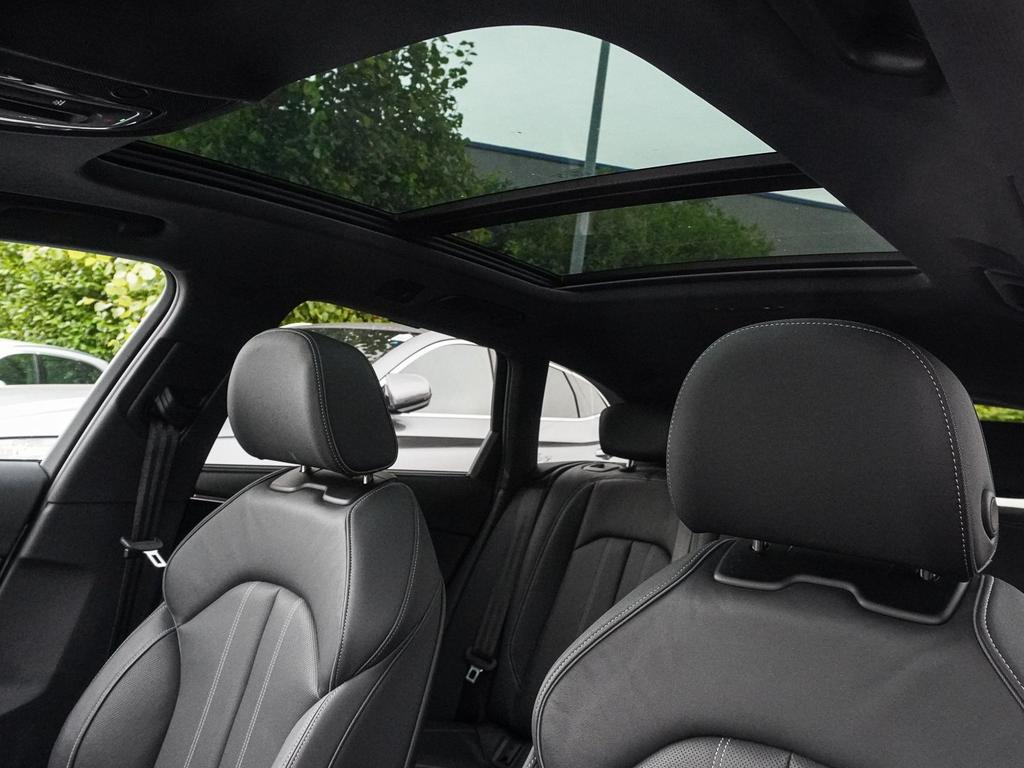 Audi S4 2023 г. Белый, пробег 41740 км