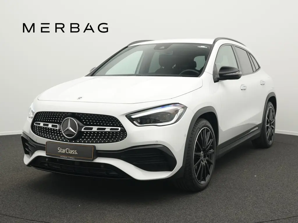 Mercedes-Benz GLA 250 2022 г. Белый, пробег 46319 км