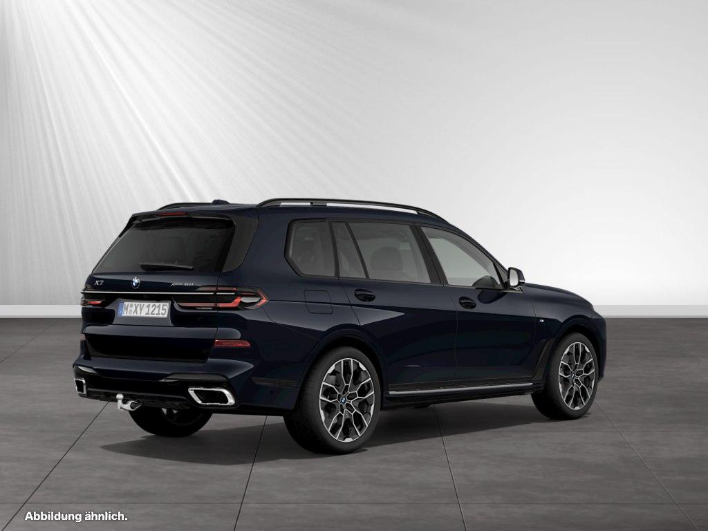 BMW X7 2025 г. Чёрный, пробег 21180 км