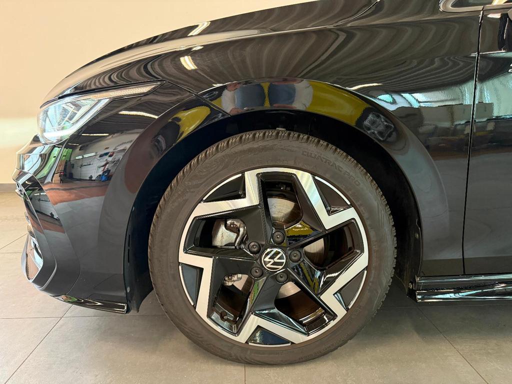 Volkswagen Golf 2025 г. Чёрный, пробег 14832 км