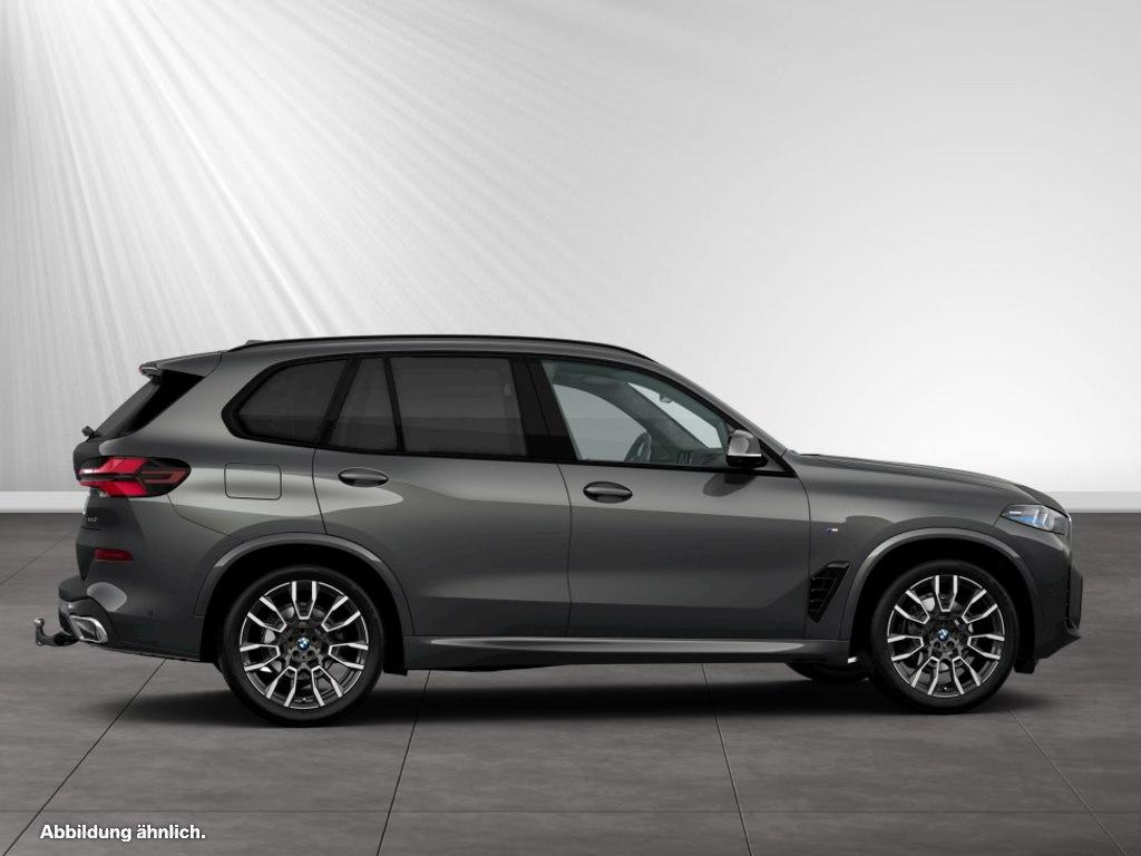 BMW X5 2025 г. Серый, пробег 44260 км