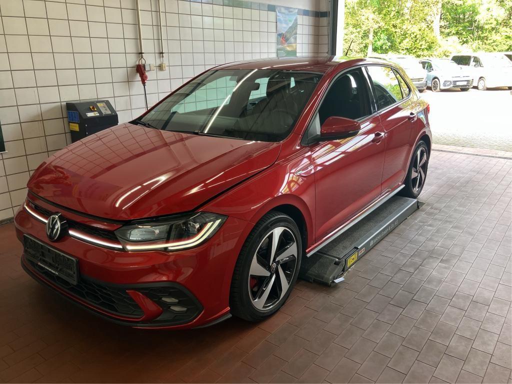 Volkswagen Polo 2022 г. Красный, пробег 27300 км
