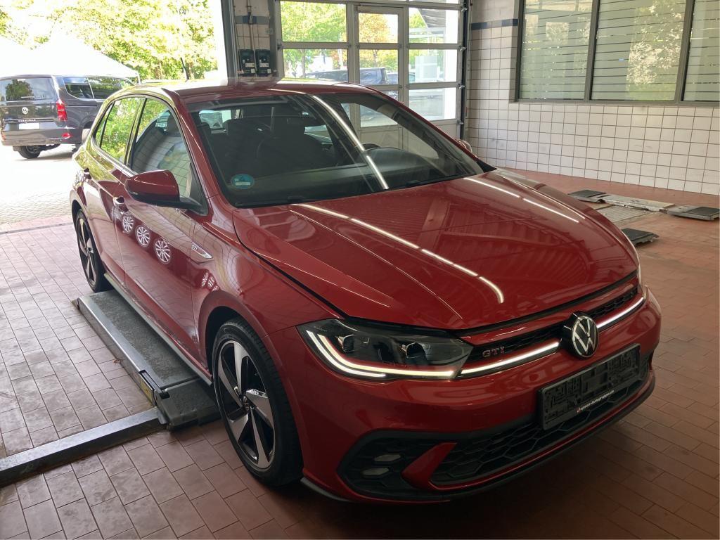 Volkswagen Polo 2022 г. Красный, пробег 27300 км