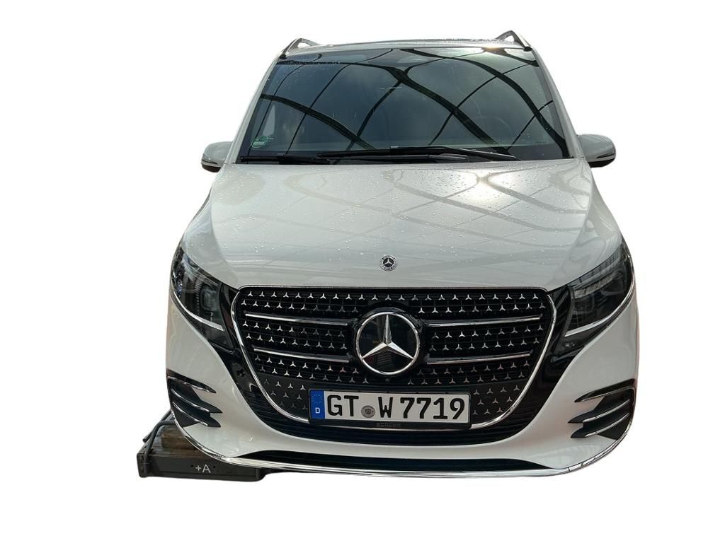 Mercedes-Benz V 300 2024 г. Белый, пробег 38877 км