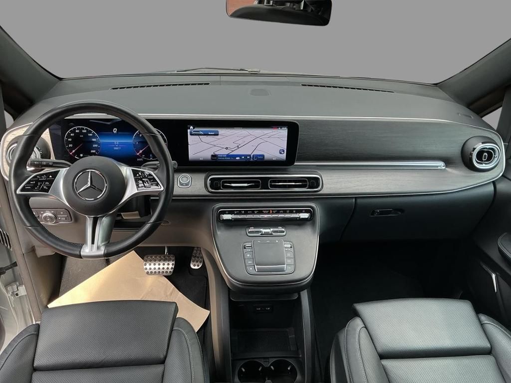 Mercedes-Benz V 300 2024 г. Белый, пробег 38877 км