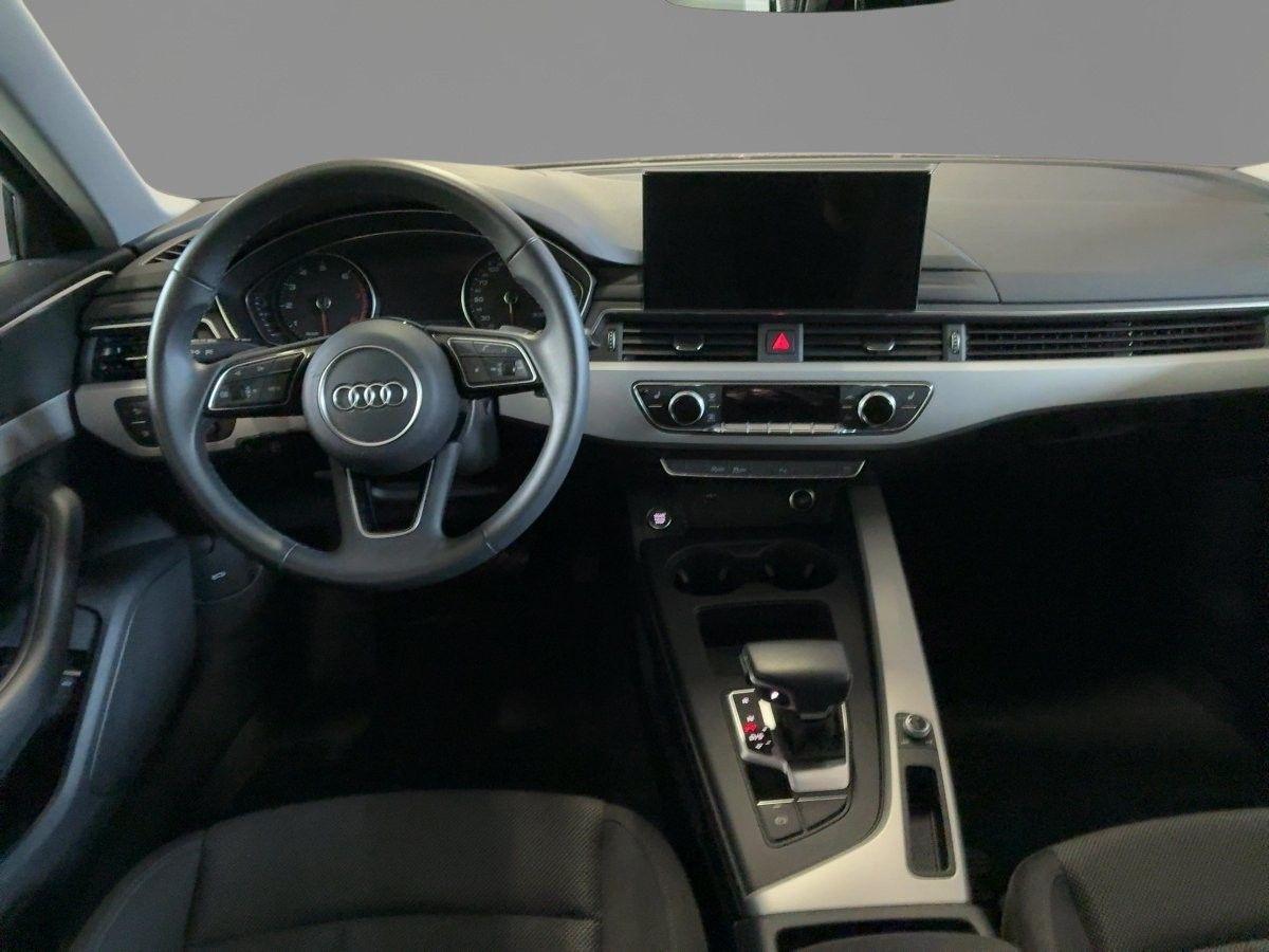 Audi A4 2023 г. Чёрный, пробег 32838 км