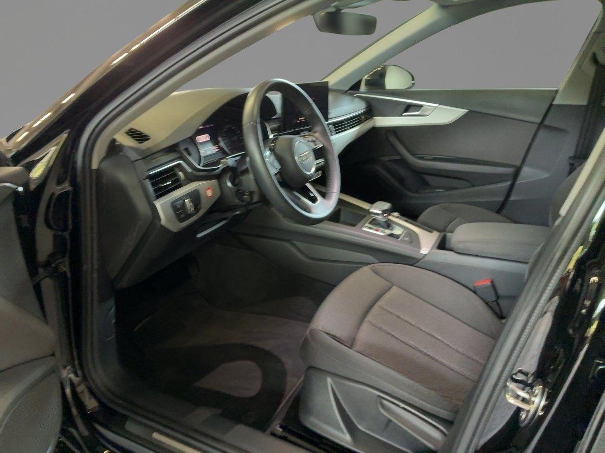 Audi A4 2023 г. Чёрный, пробег 32838 км