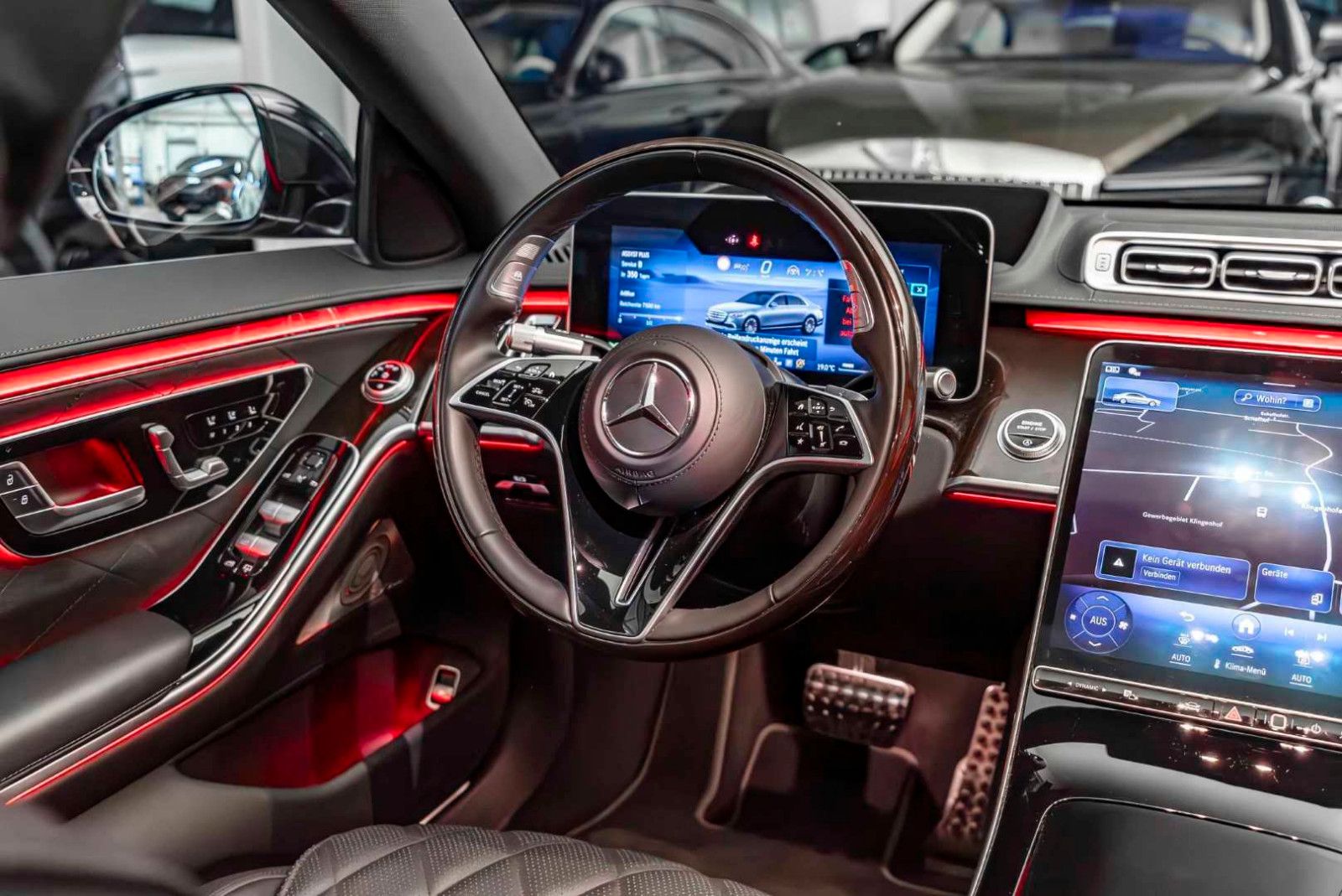 Mercedes-Benz S 450 2025 г. Чёрный, пробег 29500 км