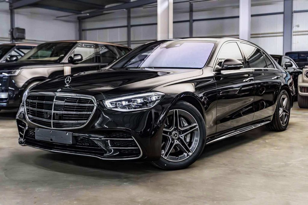 Mercedes-Benz S 450 2025 г. Чёрный, пробег 29500 км
