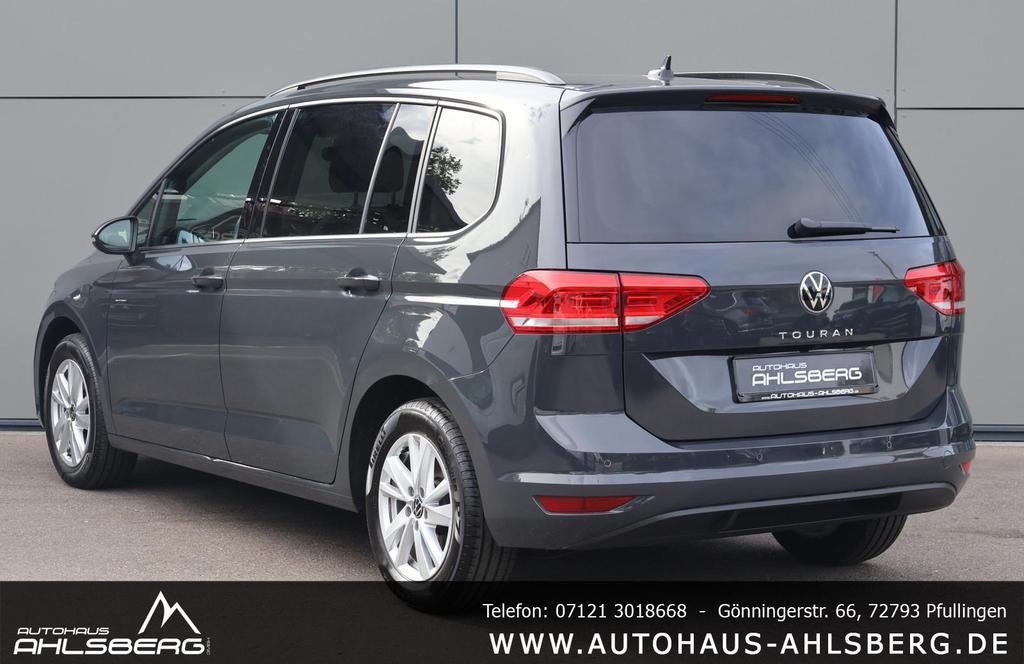 Volkswagen Touran 2024 г. Серый, пробег 48600 км