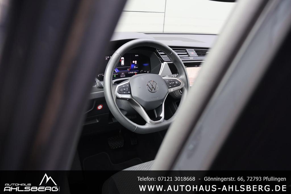 Volkswagen Touran 2024 г. Серый, пробег 48600 км