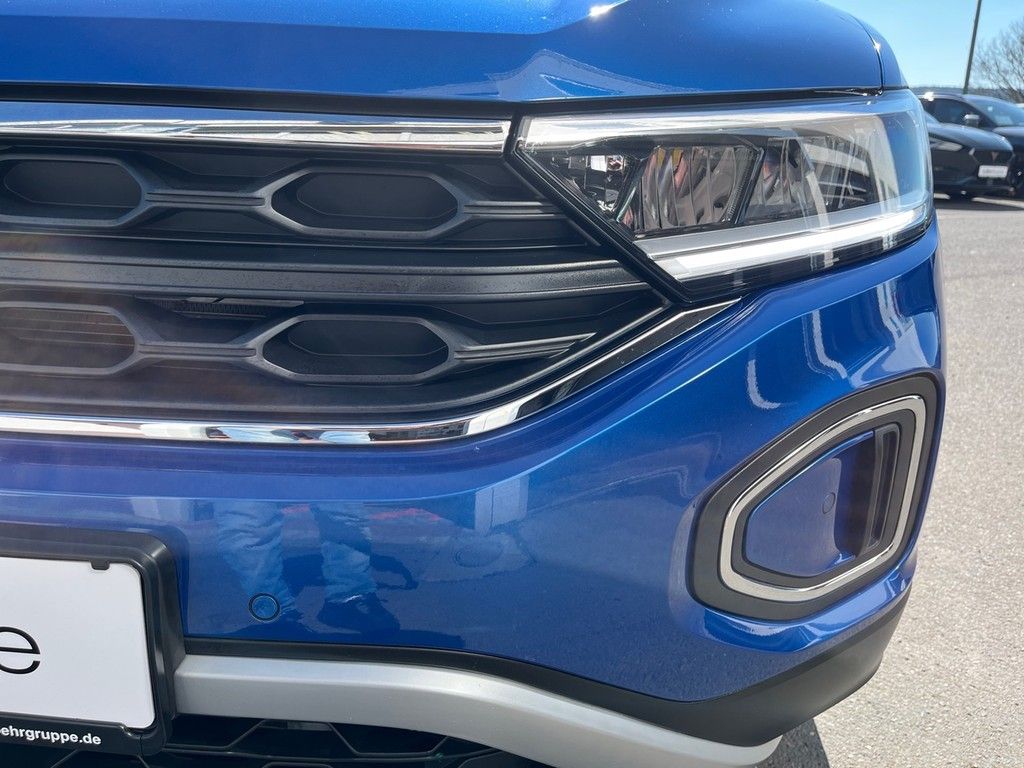 Volkswagen T-Roc 2024 г. Синий, пробег 18526 км
