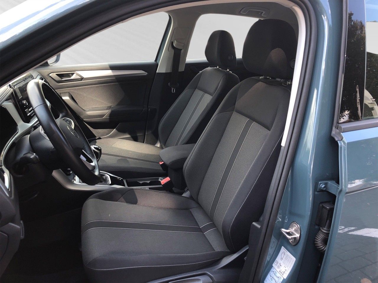 Volkswagen T-Roc 2023 г. Синий, пробег 50414 км