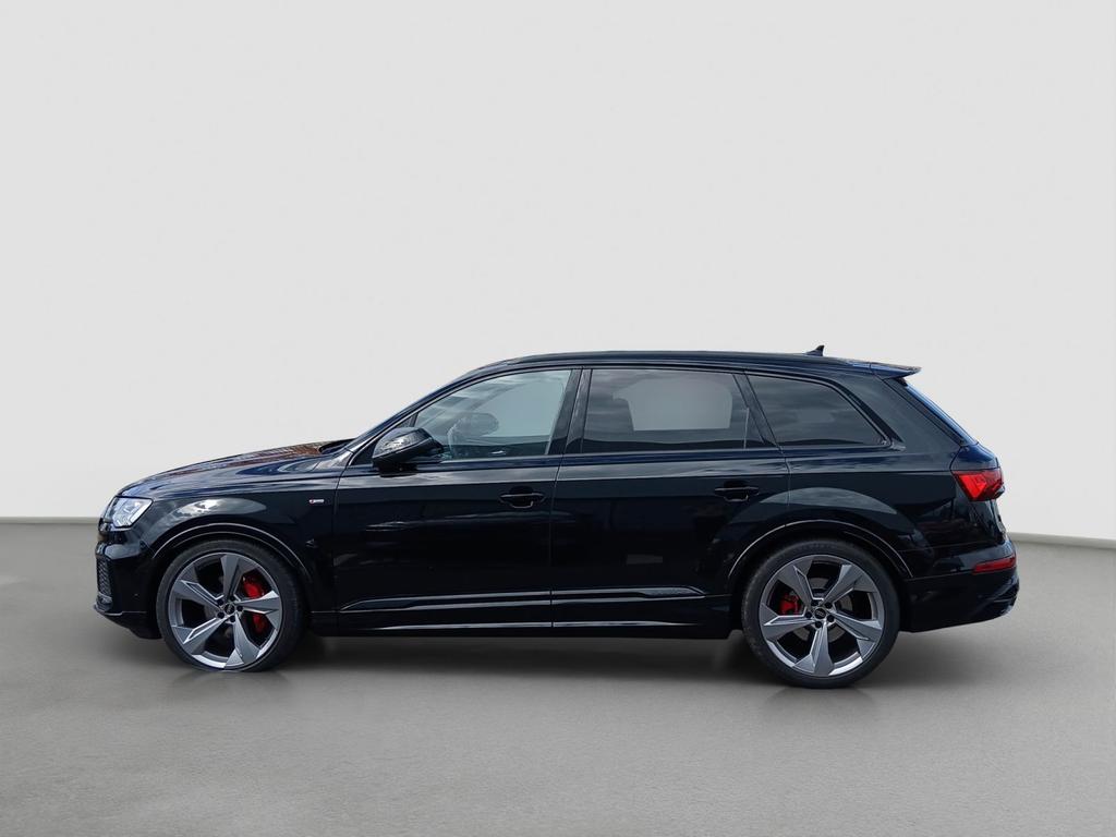 Audi Q7 2024 г. Чёрный, пробег 49400 км