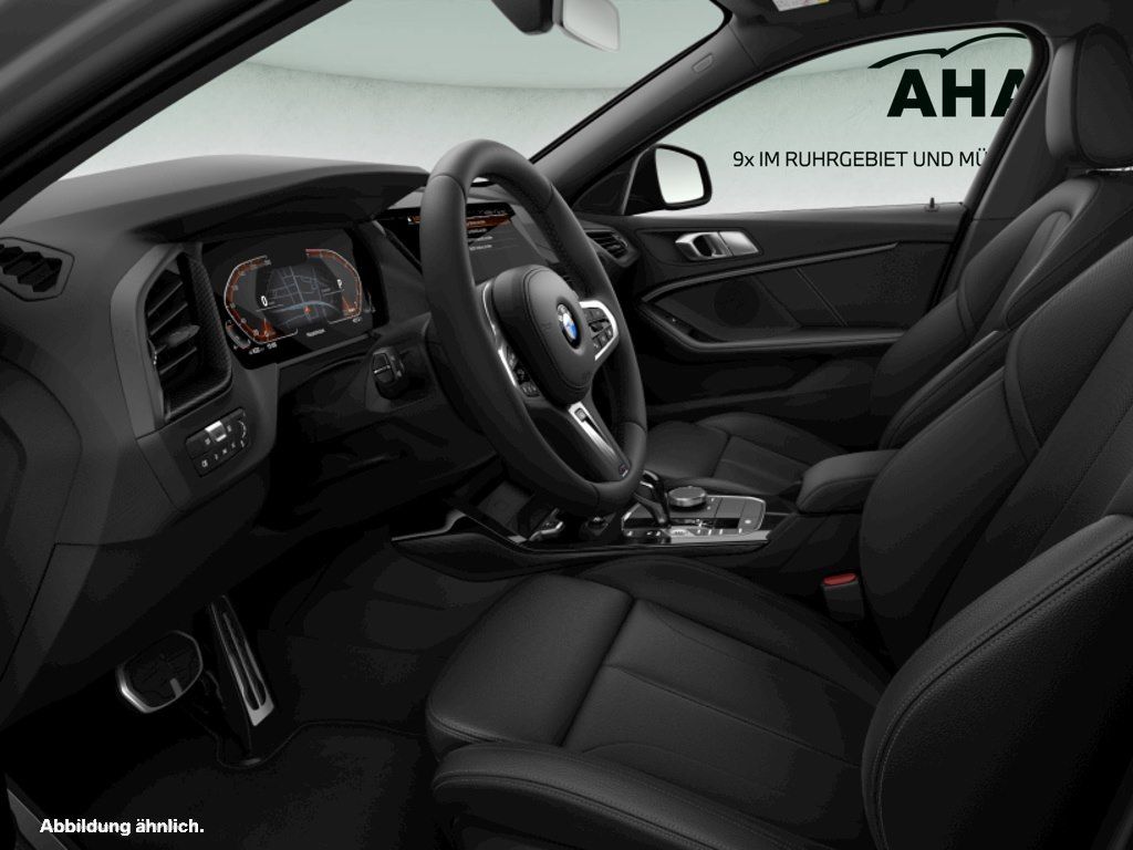 BMW 118 2023 г. Чёрный, пробег 50483 км