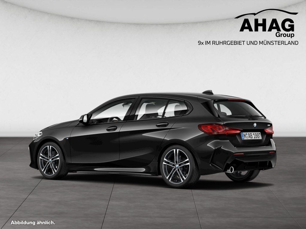 BMW 118 2023 г. Чёрный, пробег 50483 км