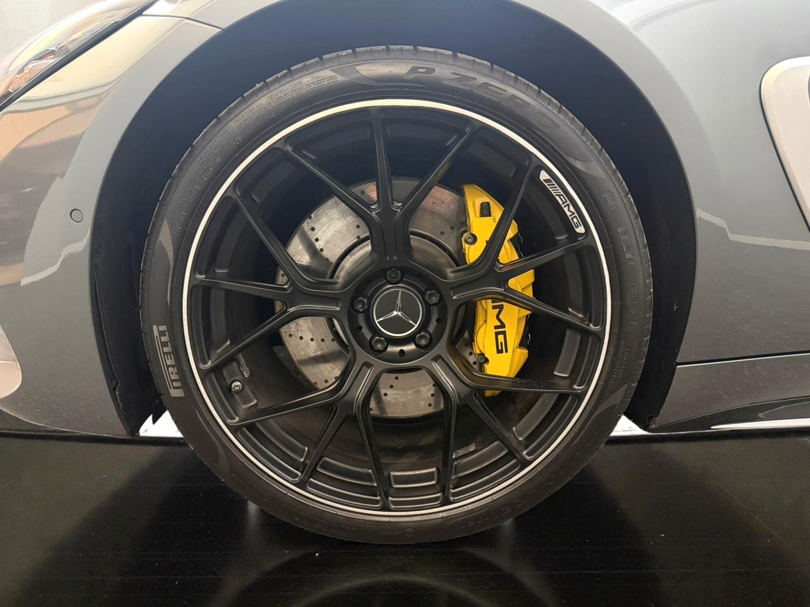 Mercedes-Benz AMG GT 2023 г. Серый, пробег 21900 км