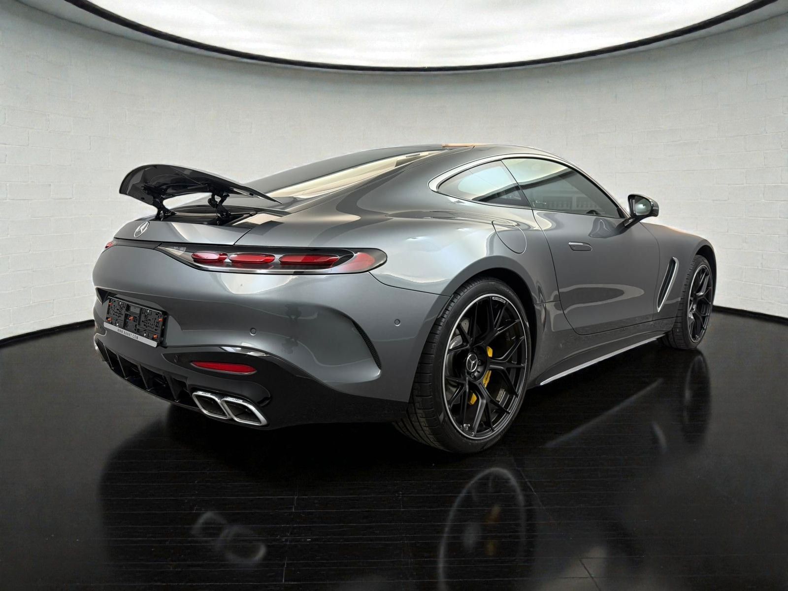 Mercedes-Benz AMG GT 2023 г. Серый, пробег 21900 км