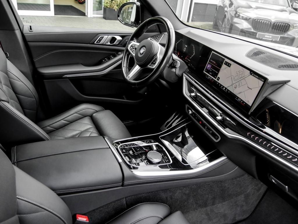 BMW X5 2023 г. Серый, пробег 29920 км