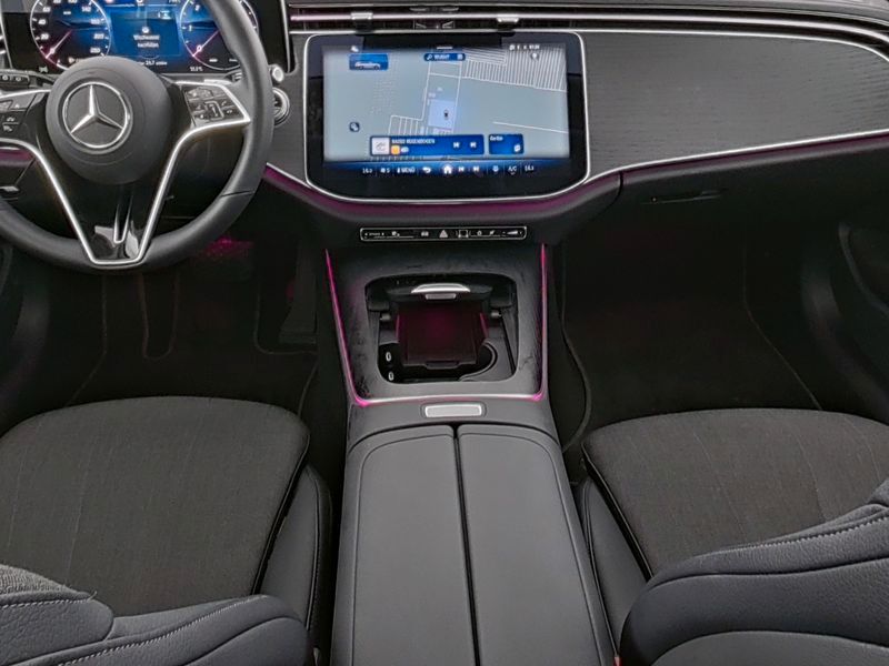 Mercedes-Benz E 220 2025 г. Чёрный, пробег 22602 км