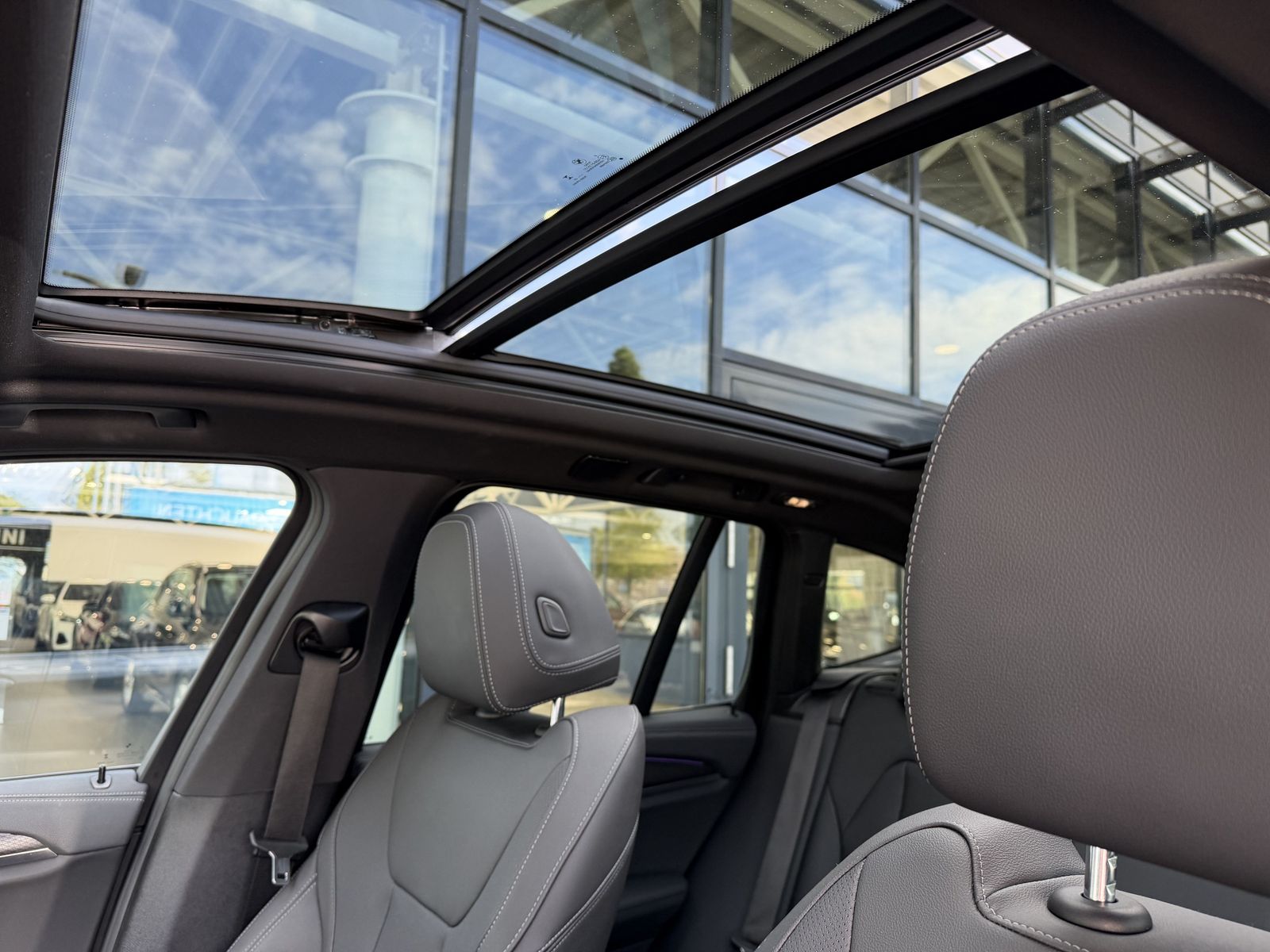 BMW X3 2023 г. Серый, пробег 31736 км