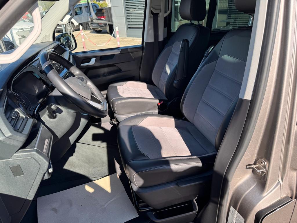 Volkswagen T6 MULTIVAN 2022 г. Бежевый, пробег 43000 км