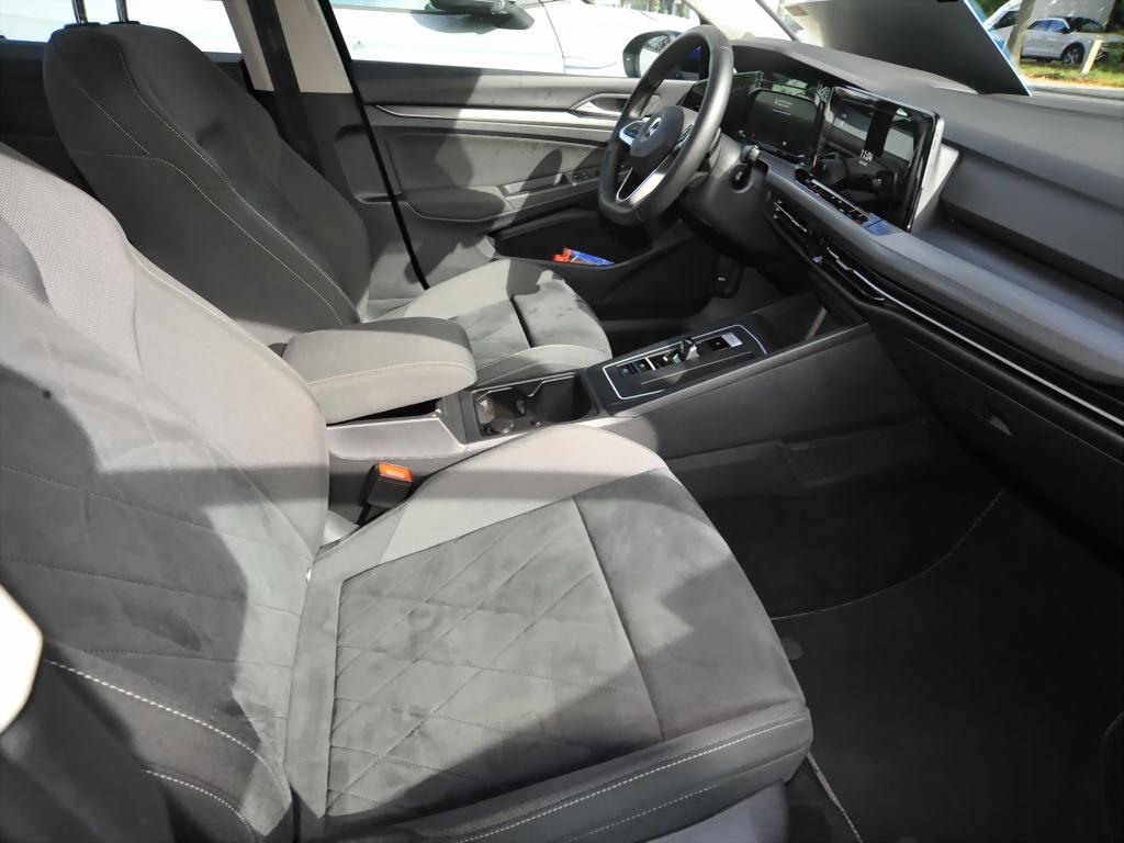 Volkswagen Golf 2022 г. Синий, пробег 39850 км