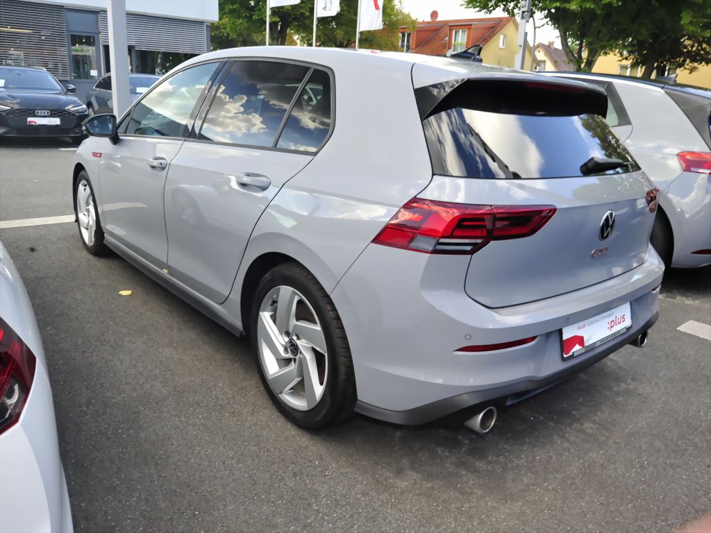 Volkswagen Golf 2022 г. Серый, пробег 29500 км