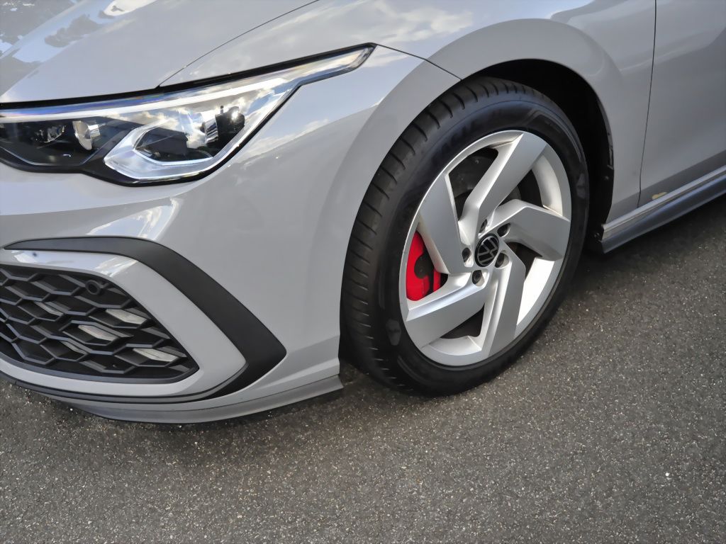Volkswagen Golf 2022 г. Серый, пробег 29500 км