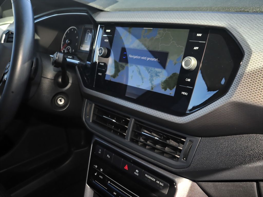 Volkswagen T-Cross 2022 г. Белый, пробег 41850 км