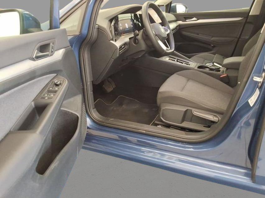 Volkswagen Golf 2025 г. Синий, пробег 11193 км