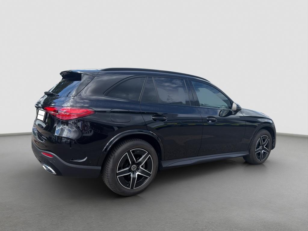 Mercedes-Benz GLC 200 2026 г. Чёрный, пробег 10962 км