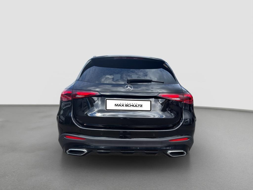 Mercedes-Benz GLC 200 2026 г. Чёрный, пробег 10962 км