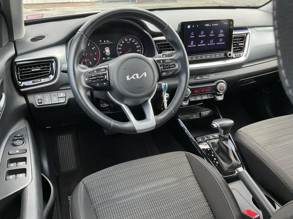 Kia Stonic 2022 г. Серый, пробег 37784 км