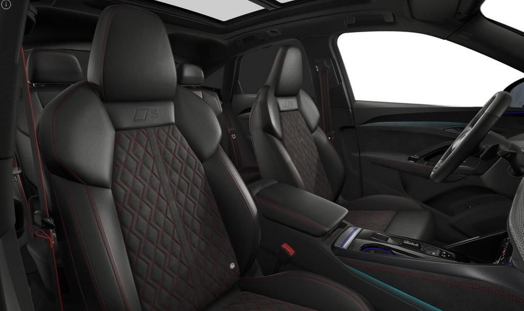 Audi Q5 2025 г. Чёрный, пробег 11900 км
