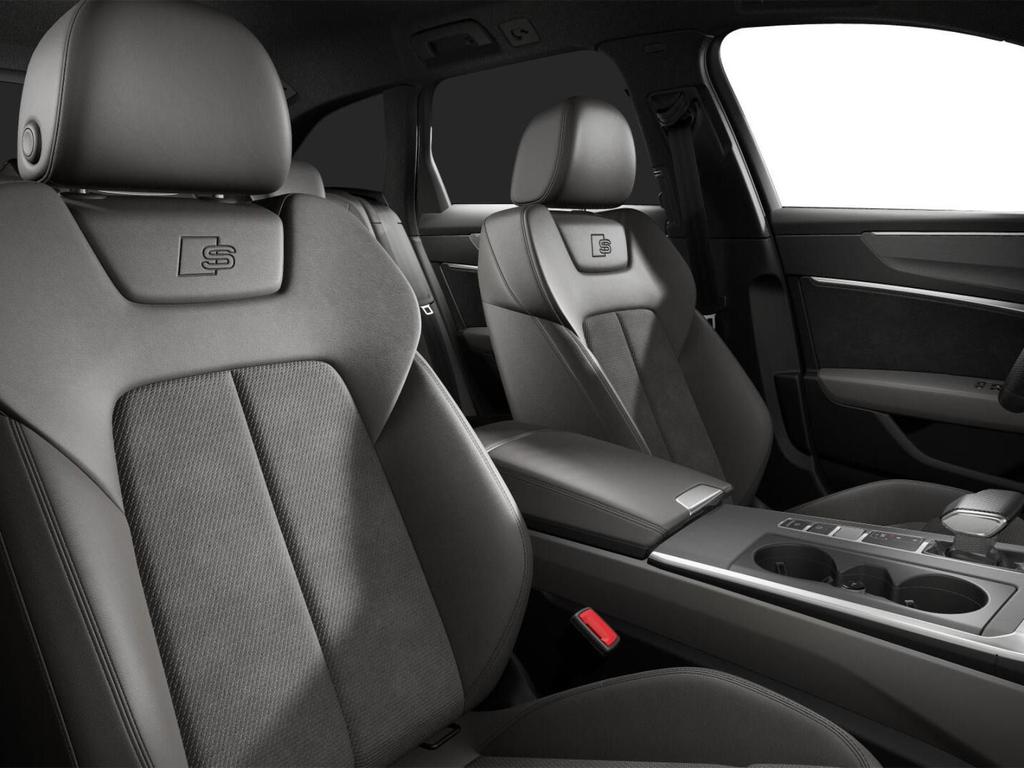 Audi A6 2023 г. Серебристый, пробег 33614 км