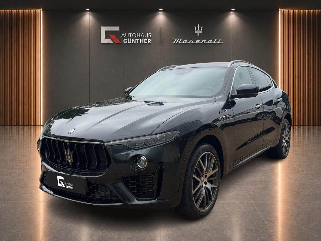Maserati Levante 2022 г. Чёрный, пробег 44044 км